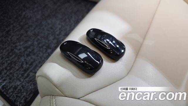 Tesla Model S 2017 — photo 30