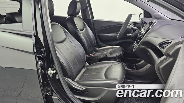 Chevrolet Korea Spark 2017 — photo 16