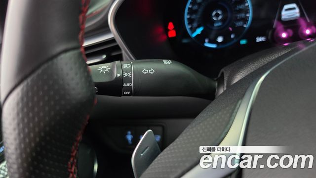 Genesis G70 2021 — photo 28