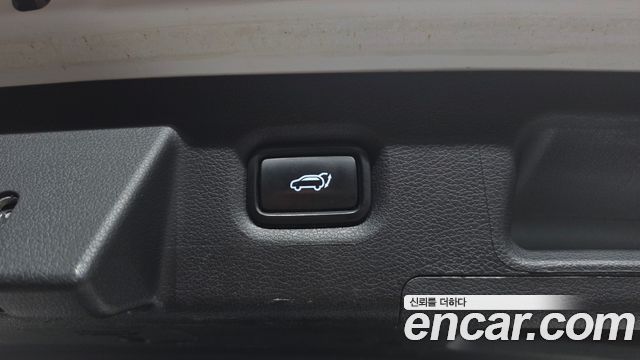 Hyundai Santafe 2022 — photo 22