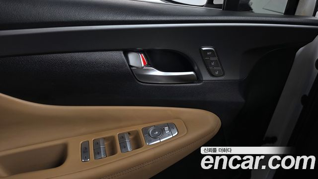 Hyundai Santafe 2022 — photo 27