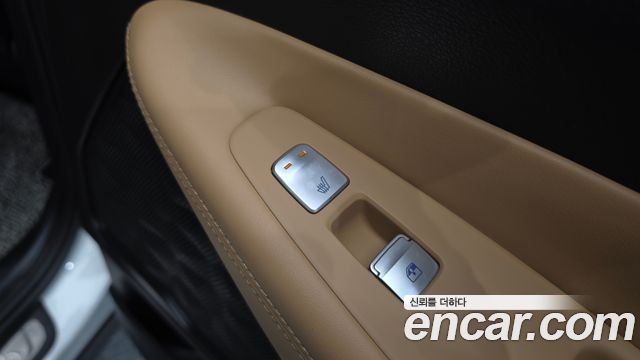Hyundai Santafe 2022 — photo 28