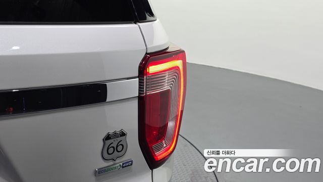Ford Explorer 2018 — photo 9