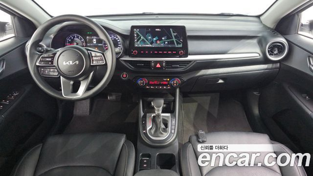 Kia K3 2023 — photo 10