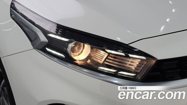 Kia K3 2023 — photo 8