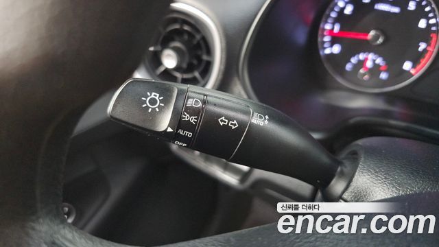 Kia K3 2023 — photo 29