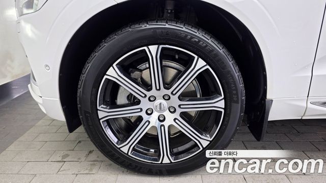 Volvo XC60 2020 — photo 5