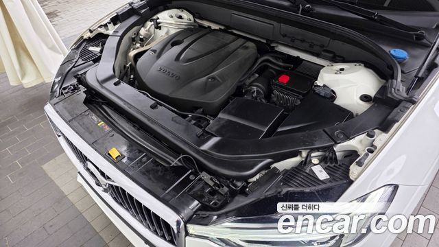 Volvo XC60 2020 — photo 6