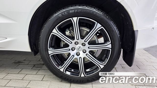 Volvo XC60 2020 — photo 7