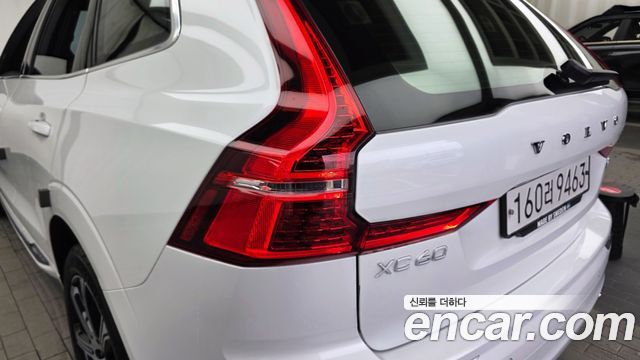 Volvo XC60 2020 — photo 9