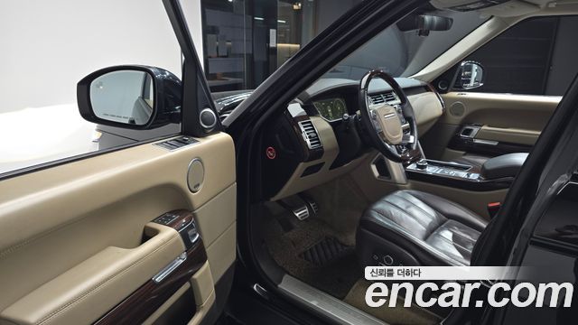 Land Rover Range Rover 2017 — photo 13