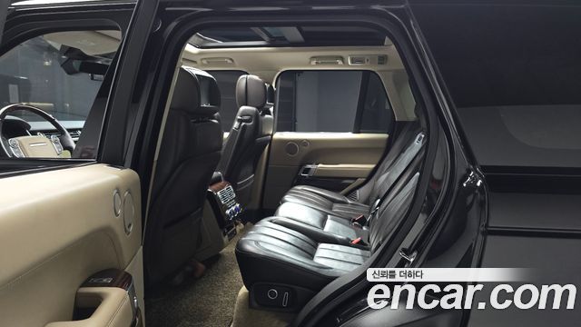 Land Rover Range Rover 2017 — photo 17