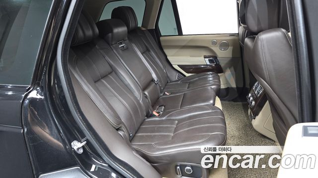 Land Rover Range Rover 2017 — photo 18