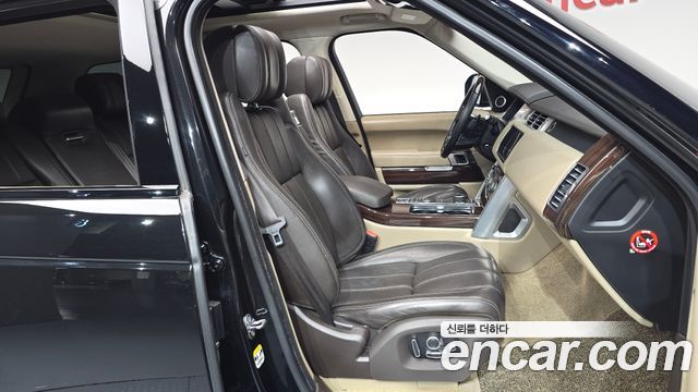 Land Rover Range Rover 2017 — photo 16