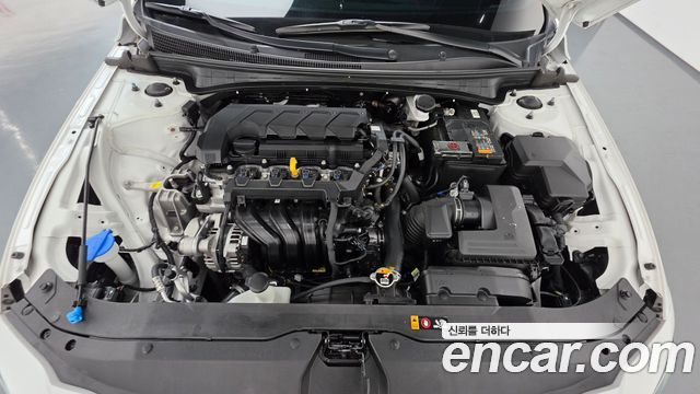 Hyundai AVANTE 2025 — photo 6