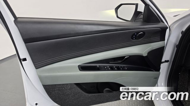 Hyundai AVANTE 2025 — photo 14