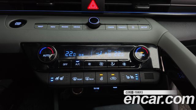 Hyundai AVANTE 2025 — photo 31