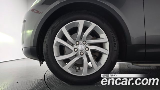 Land Rover Discovery 2018 — photo 5