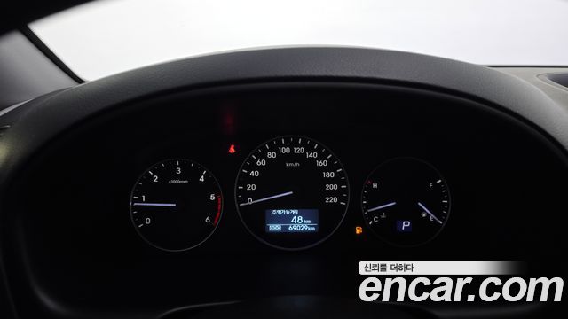 Hyundai Starex 2018 — photo 11