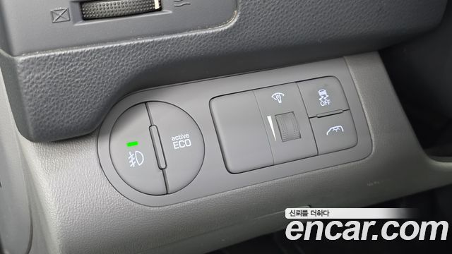 Hyundai Starex 2018 — photo 19