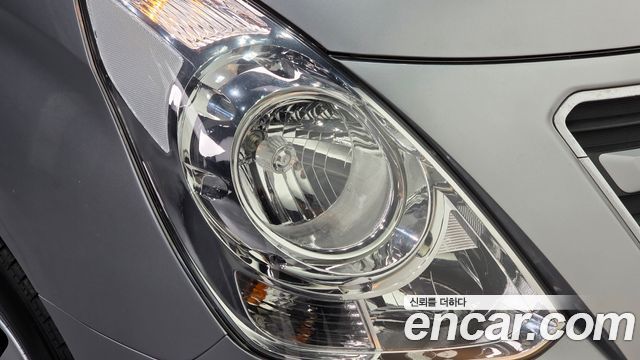 Hyundai Starex 2018 — photo 8