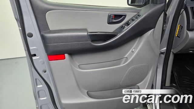 Hyundai Starex 2018 — photo 14