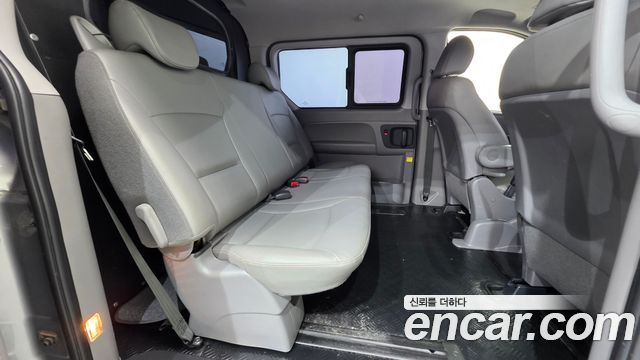 Hyundai Starex 2018 — photo 28