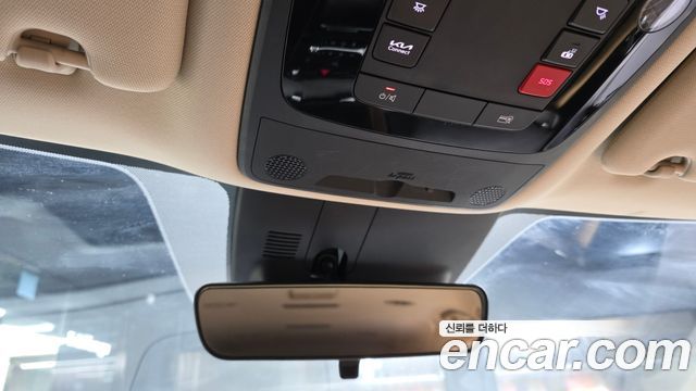 Kia Canival 2023 — photo 24