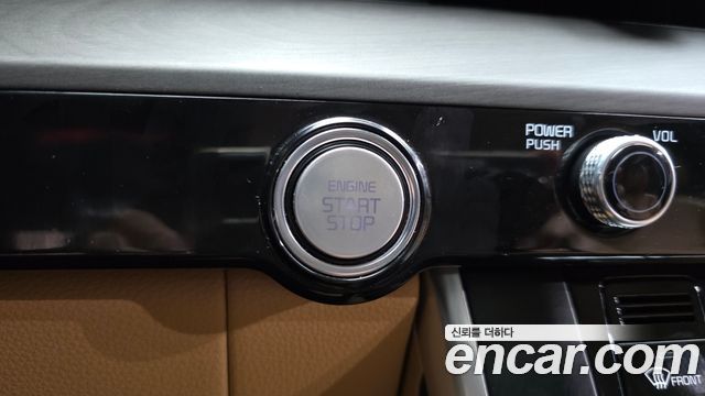 Kia Canival 2023 — photo 32