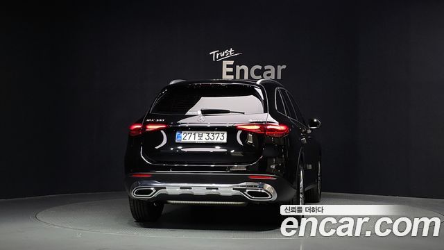 Mercedes-Benz GLC-Class 2026 — photo 4