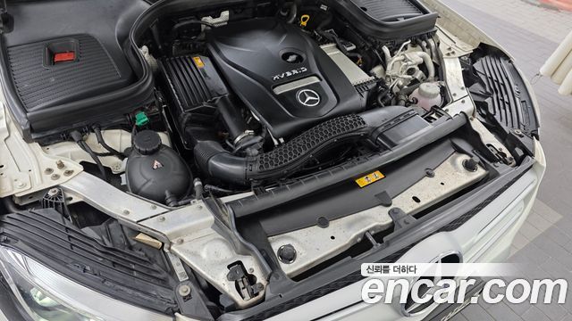 Mercedes-Benz GLC-Class 2019 — photo 6