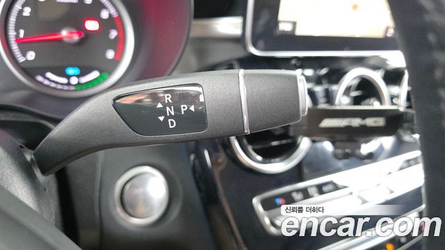 Mercedes-Benz GLC-Class 2019 — photo 12