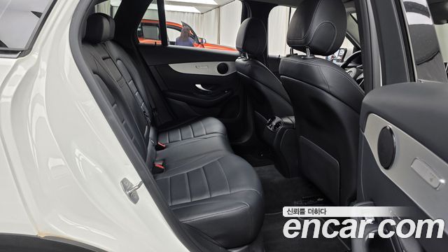 Mercedes-Benz GLC-Class 2019 — photo 17
