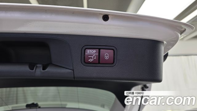 Mercedes-Benz GLC-Class 2019 — photo 25
