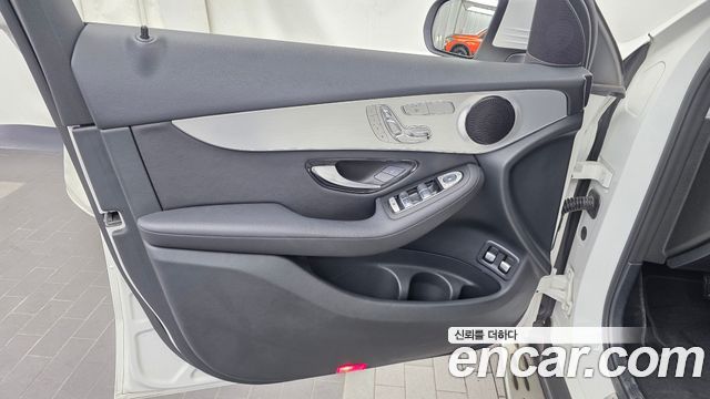 Mercedes-Benz GLC-Class 2019 — photo 14