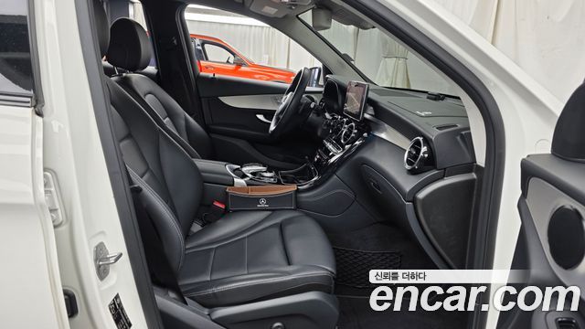 Mercedes-Benz GLC-Class 2019 — photo 16