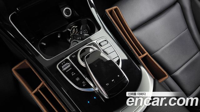 Mercedes-Benz GLC-Class 2019 — photo 27