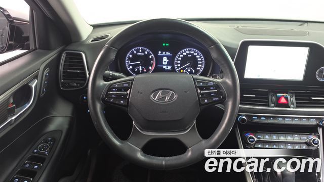 Hyundai Grandeur 2018 — photo 18
