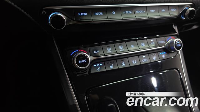 Hyundai Grandeur 2018 — photo 31