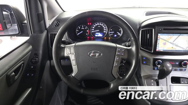 Hyundai Starex 2019 — photo 13