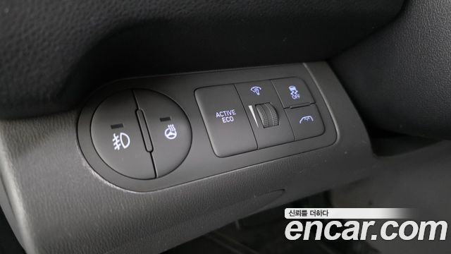 Hyundai Starex 2019 — photo 19