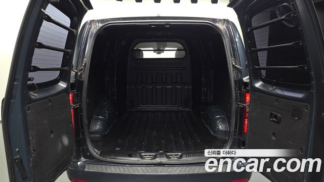 Hyundai Starex 2019 — photo 20