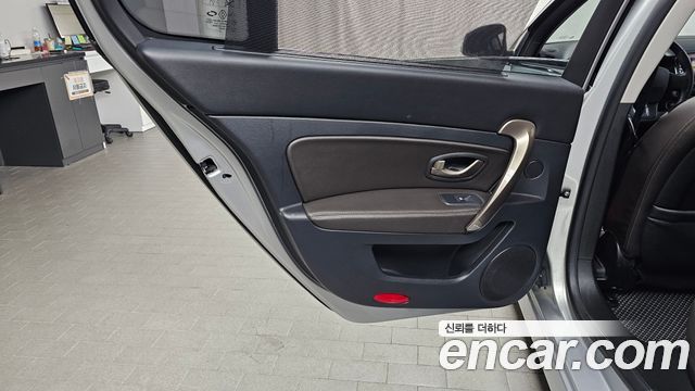 Renault Korea SM5  2014 — photo 15