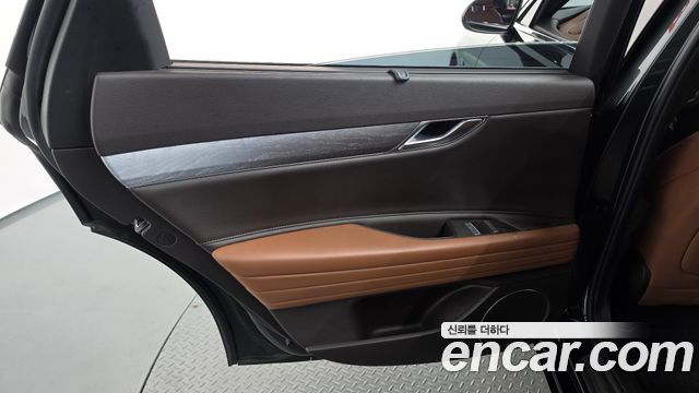 Genesis G80 2021 — photo 15