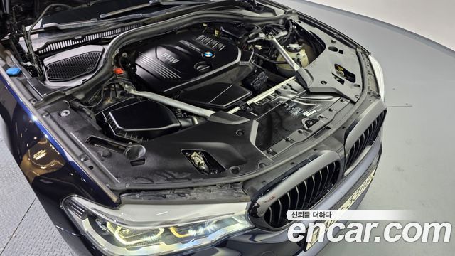 BMW 5-Series 2018 — photo 6