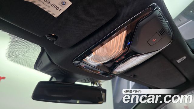 BMW 5-Series 2018 — photo 29