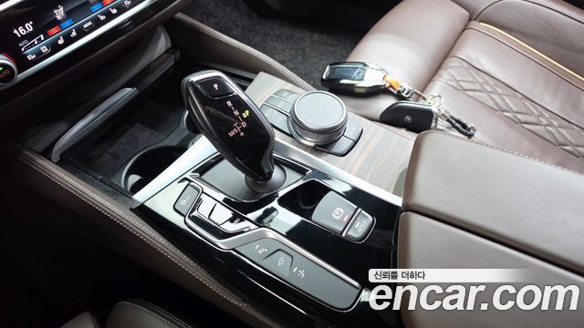 BMW Gran Turismo 2020 — photo 12