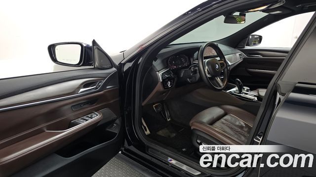 BMW Gran Turismo 2020 — photo 13