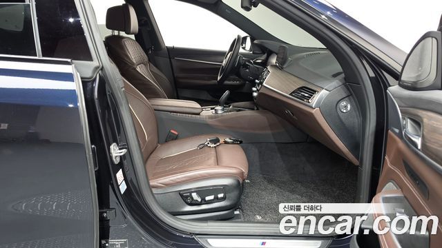 BMW Gran Turismo 2020 — photo 16