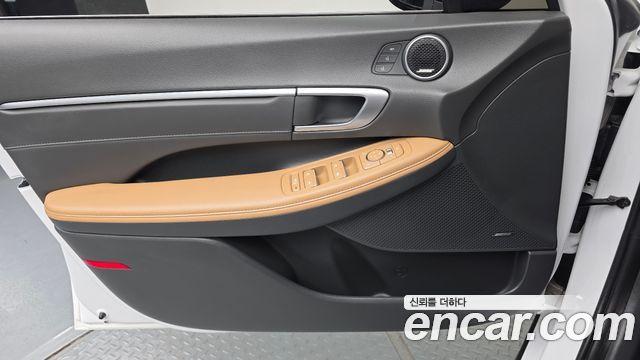 Hyundai Sonata 2022 — photo 14